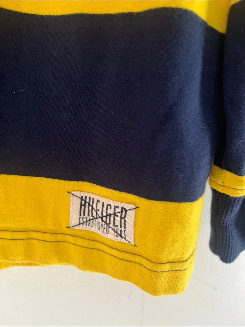 Tommy Hilfiger Rugby Men’s Navy & Yellow Striped Crewneck Sweater preppy us open